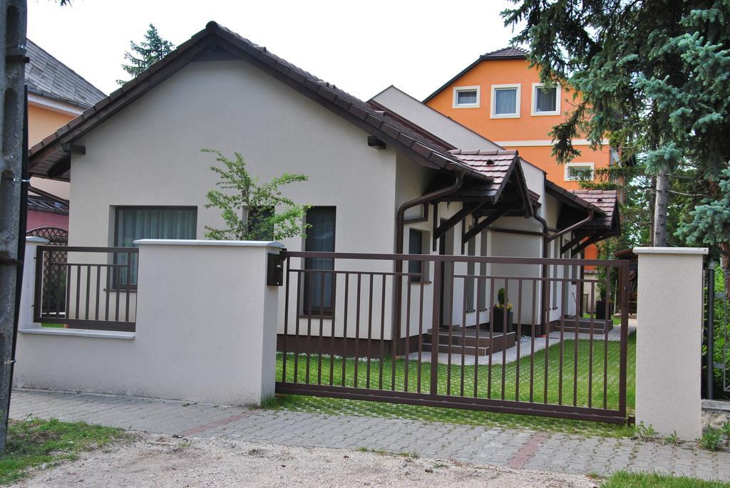 Panyi Apartman Siofok Room photo