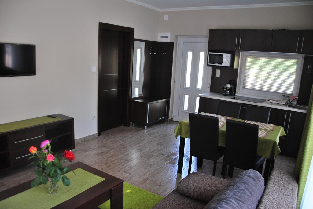 Panyi Apartman Siofok Room photo